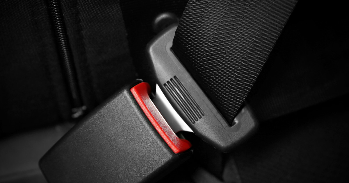 Ремень безопасности видео. Seat Belt. Seatbelt 3d. Ремни безопасности автомобили обои. Камера на непристегнутый ремень.